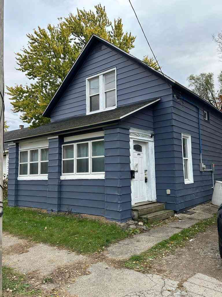 Homes For Sale - 38 Margaret Street<br/> Battle Creek, MI 49014