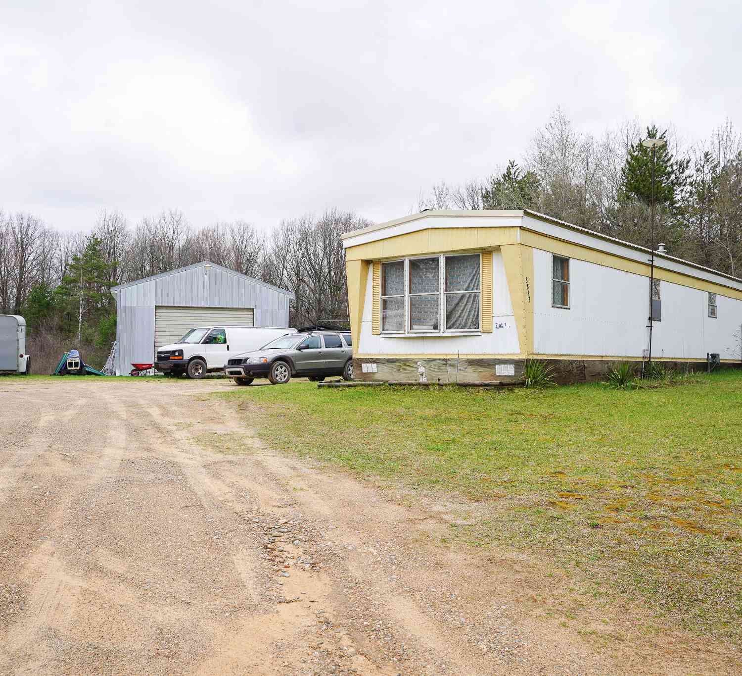 Mobile Home For Sale - 8893 E Sanders Road<br/> Montcalm County, Vestaburg, MI 48891