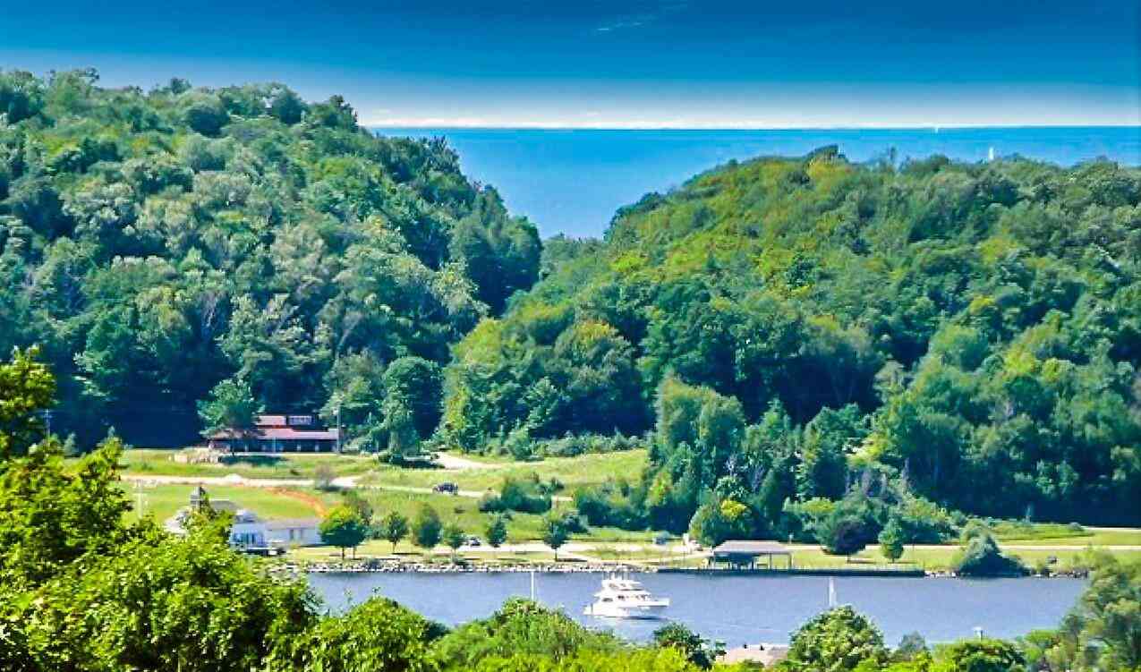 Vacant Land For Sale - Day Avenue<br/> Frankfort, MI 49635