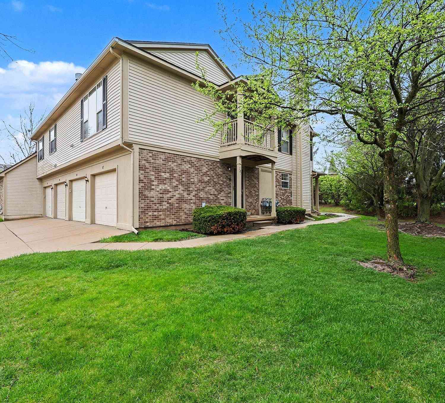 Condo For Sale - 107 Commons Circle<br/> Saline, MI 48176