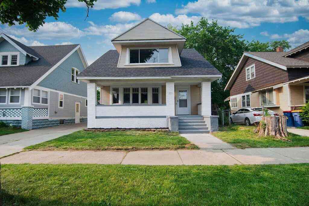 Homes For Sale - 717 Lynch Street<br/> Grand Rapids, MI 49503