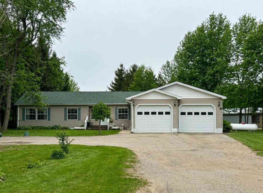 Condo For Sale - 4535 N 68th Avenue<br/> Oceana County, Hart, MI 49420