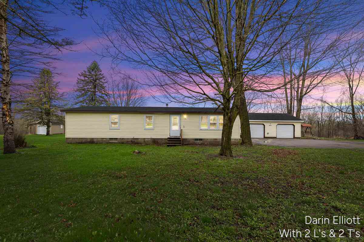 Mobile Home For Sale - 400 W Bridge Street<br/> Lyons, MI 48851