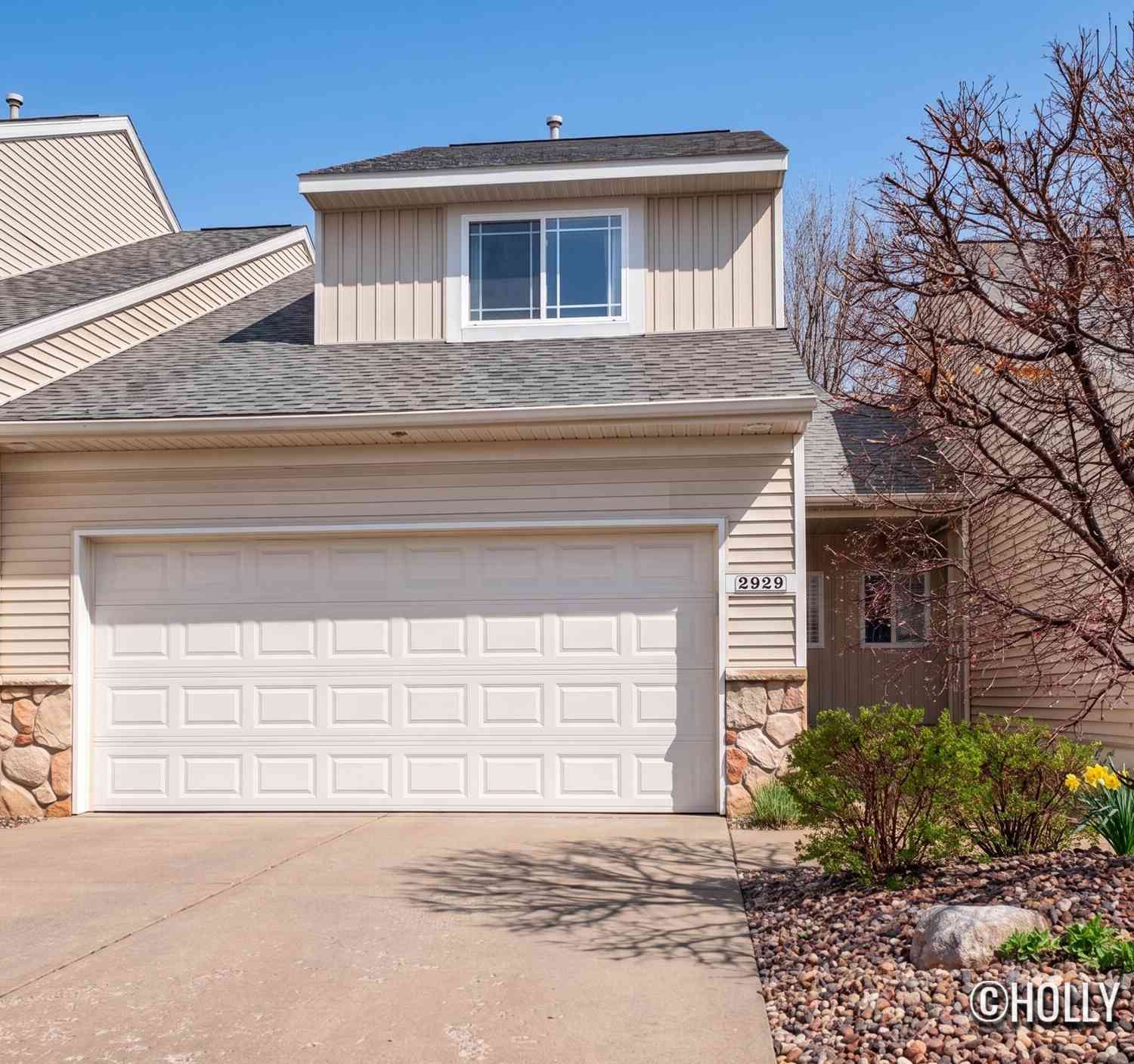 Condo For Sale - 2929 Stoney Creek Court #102<br/> Ottawa County, Hudsonville, MI 49426