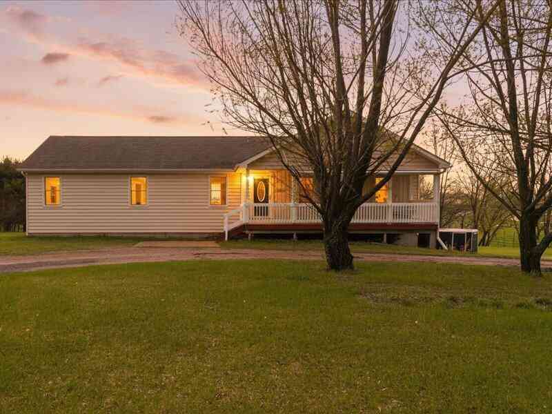 Homes For Sale - 2255 N Portage Road<br/> Jackson, MI 49201