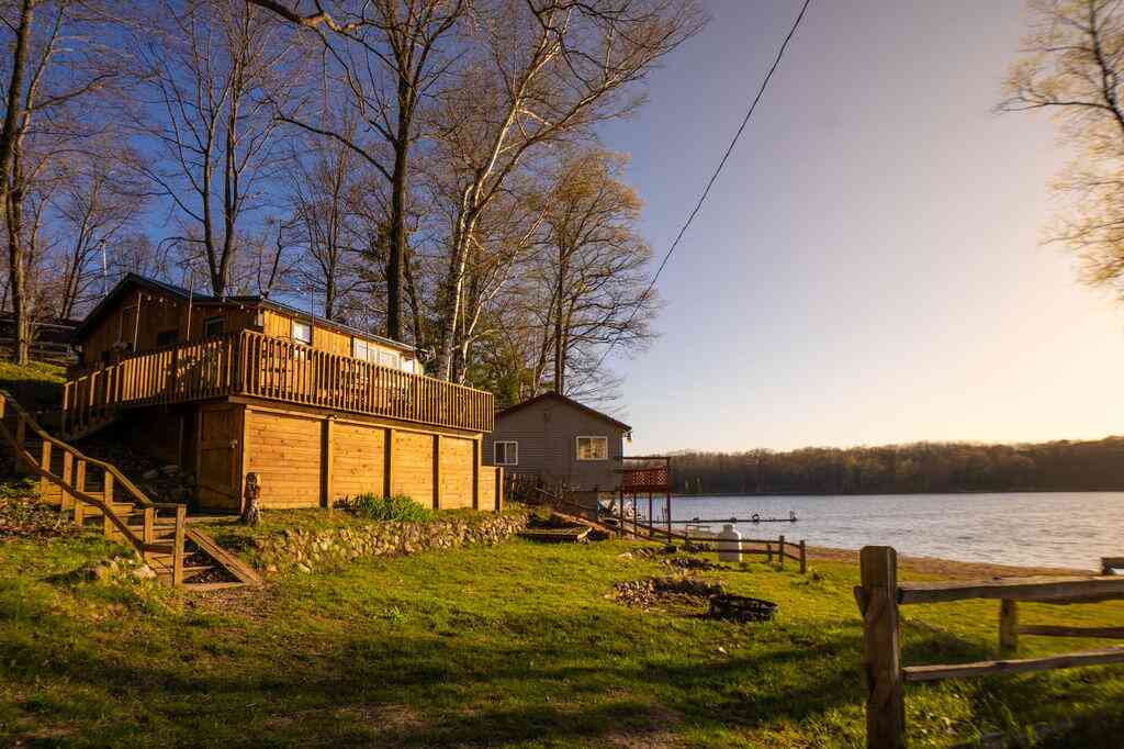 Homes For Sale - 6294 Rock Road<br/> Lake, MI 48632