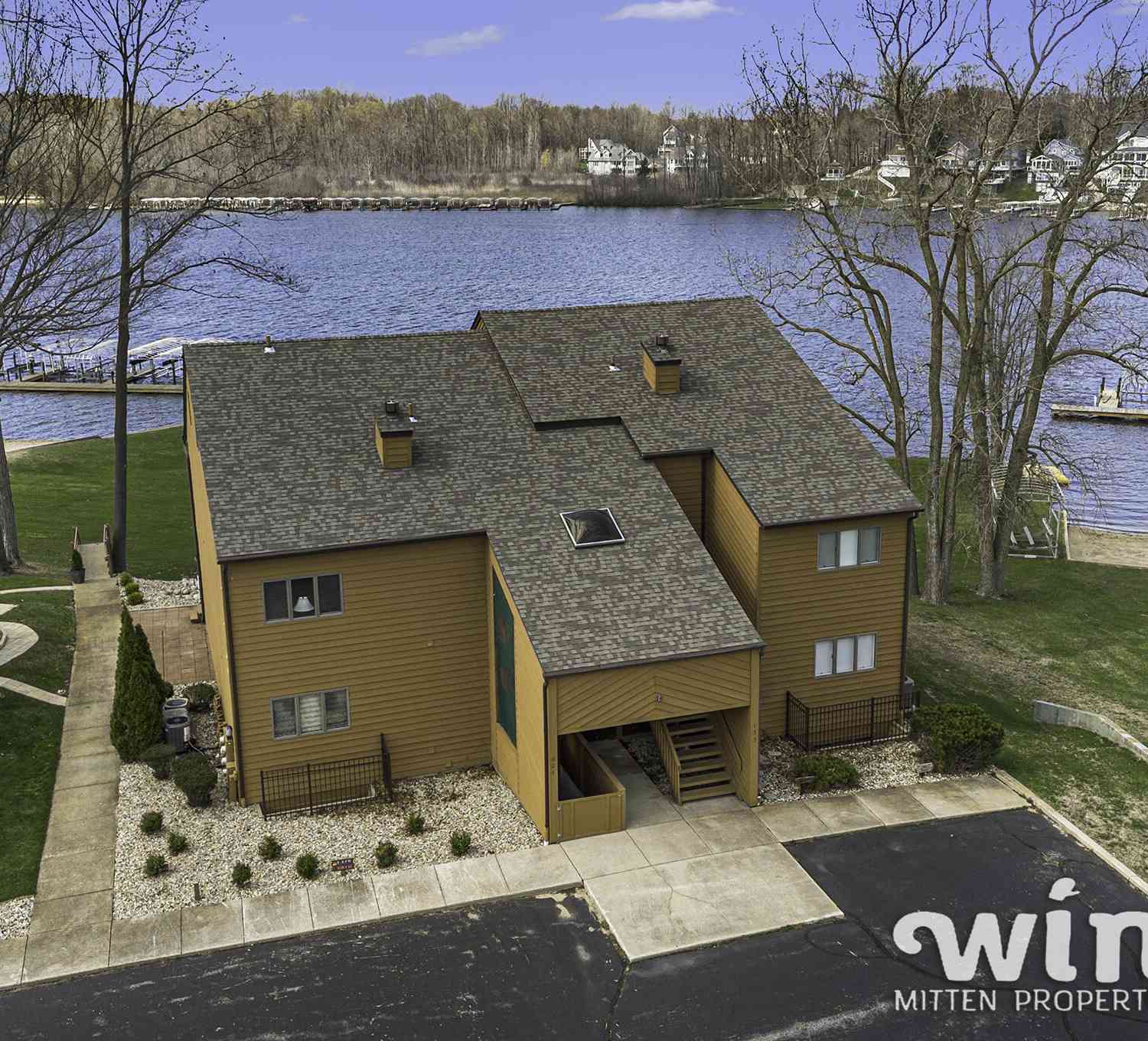 Condo For Sale - 5576 N Watervliet Road<br/> Berrien County, Watervliet, MI 49098