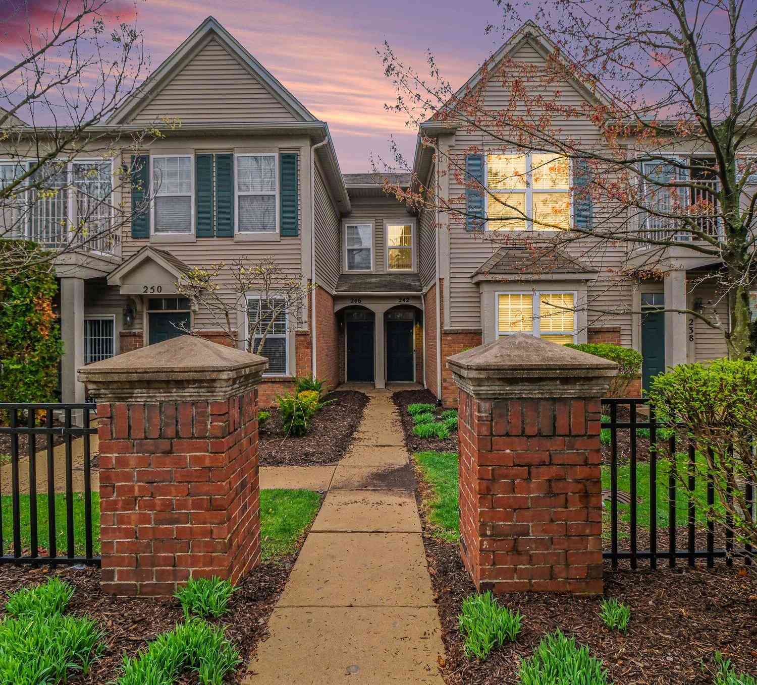 Condo For Sale - 242 N Wixom Road<br/> Wixom, MI 48393