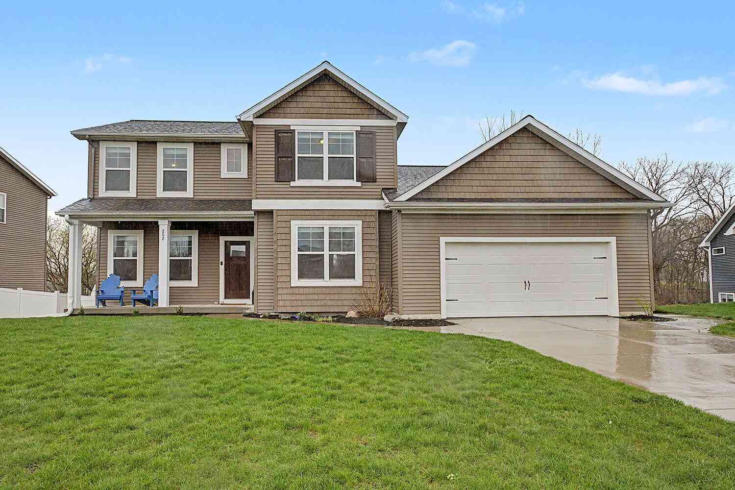 Homes For Sale - 202 E Thorn Hill Court<br/> Hastings, MI 49058
