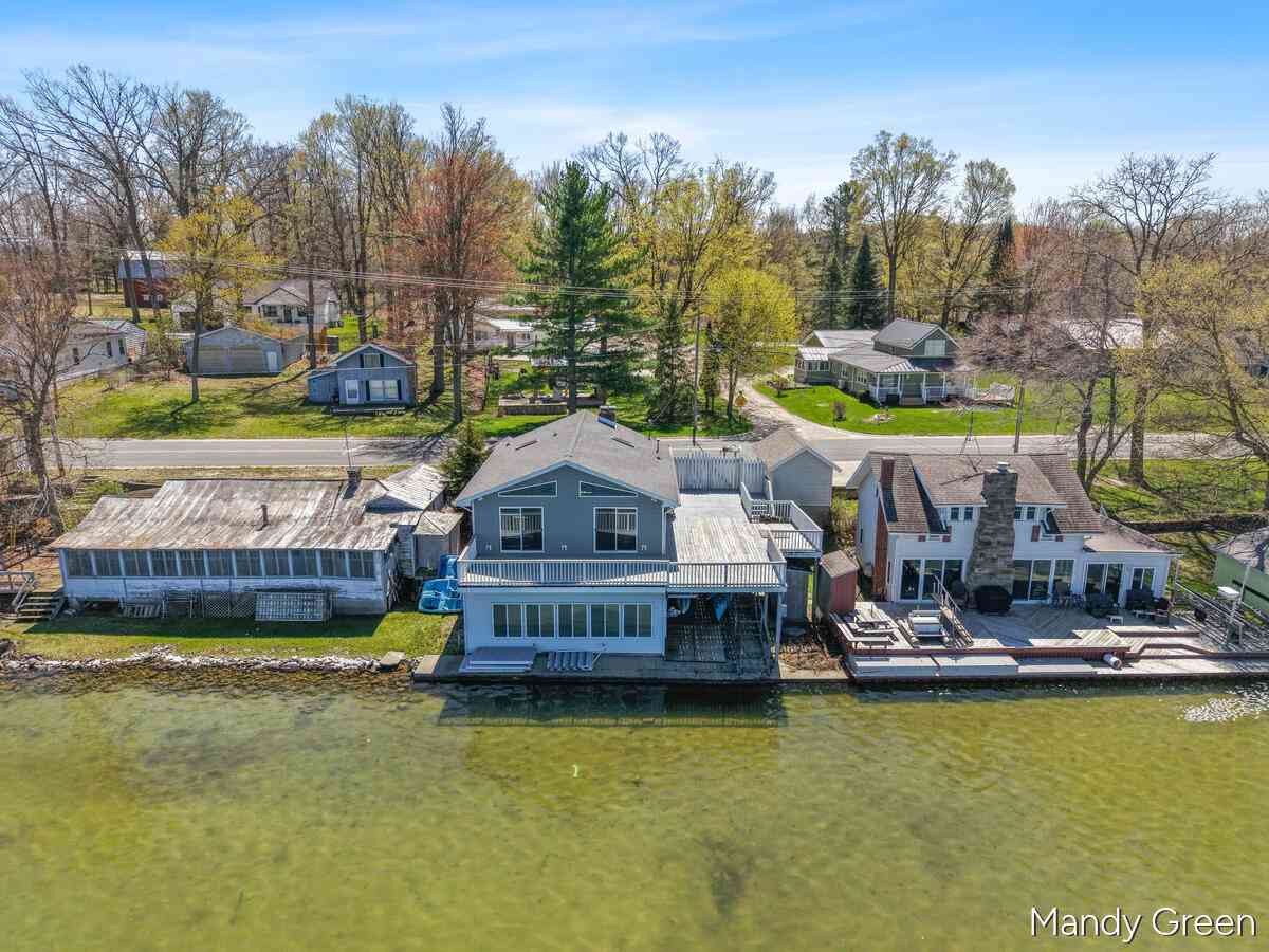 Homes For Sale - 2481 S Shore Drive<br/> Montcalm County, Crystal, MI 48818