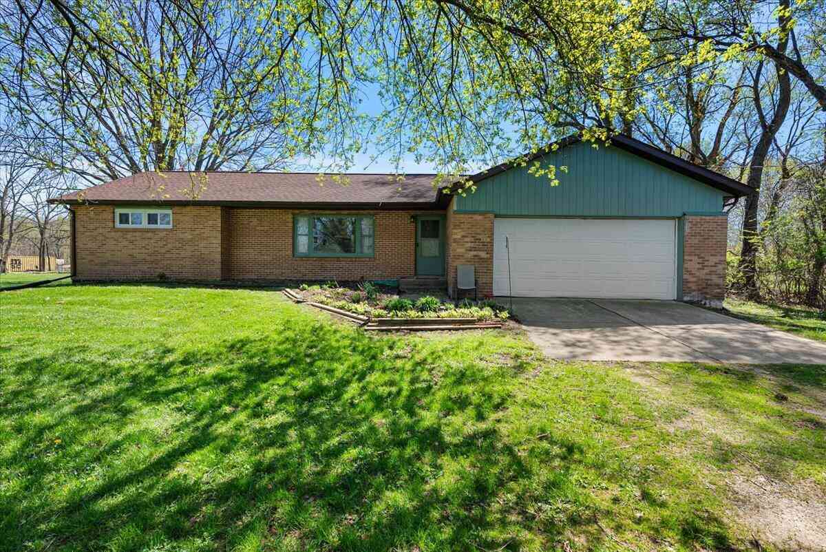 Homes For Sale - 60299 County Road 380<br/> Bangor, MI 49013