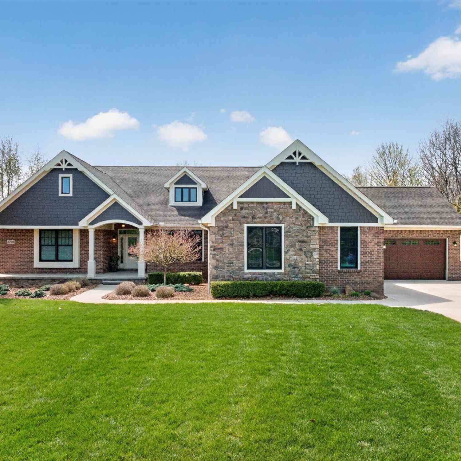 Homes For Sale - 3790 Timber Green Court<br/> Howell, MI 48843