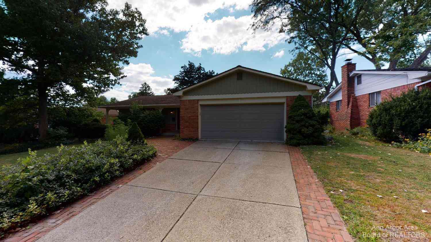 Homes For Rent - 2235 Prairie Street<br/> Ann Arbor, MI 48105