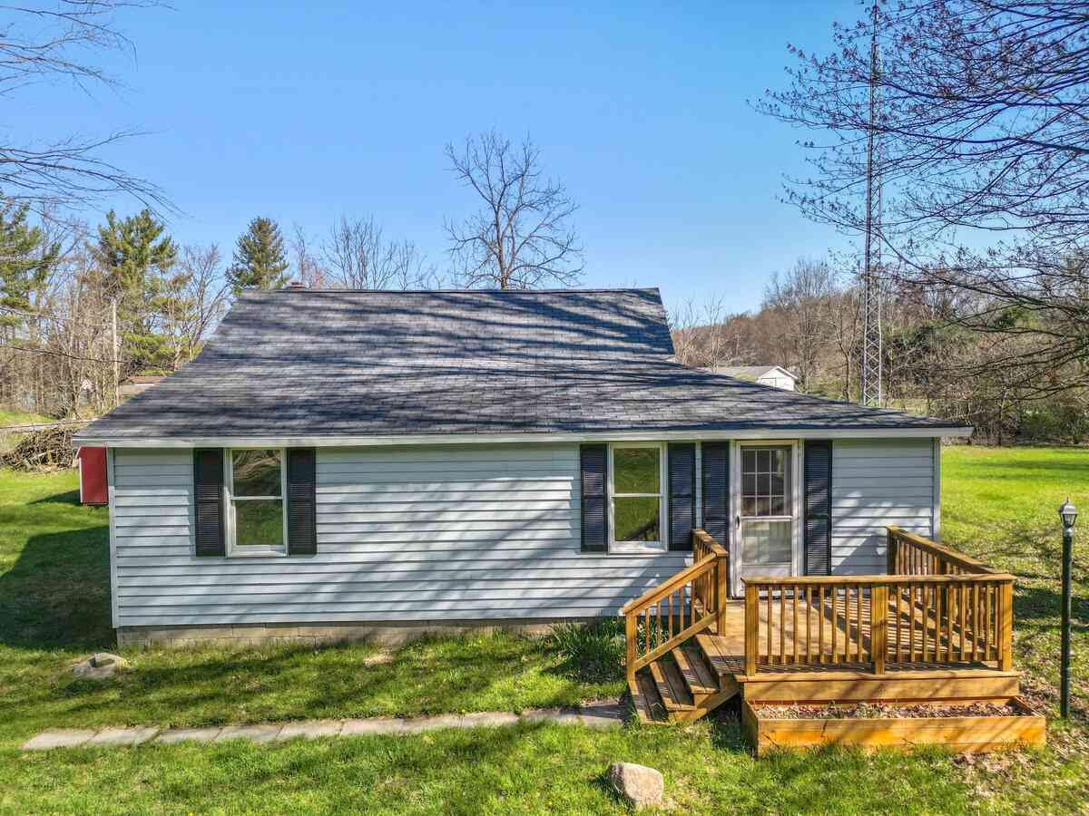 Homes For Sale - 9080 Roosevelt Road<br/> Oceana County, Holton, MI 49425