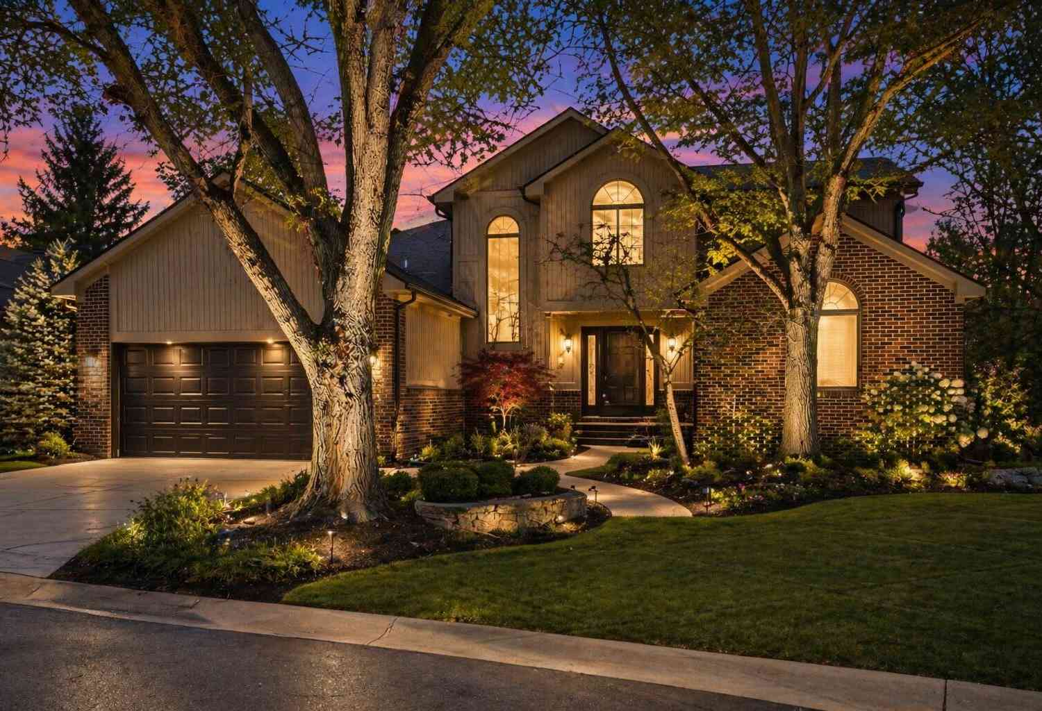 Condo For Sale - 7513 Hickory Hill Drive<br/> West Bloomfield, MI 48322