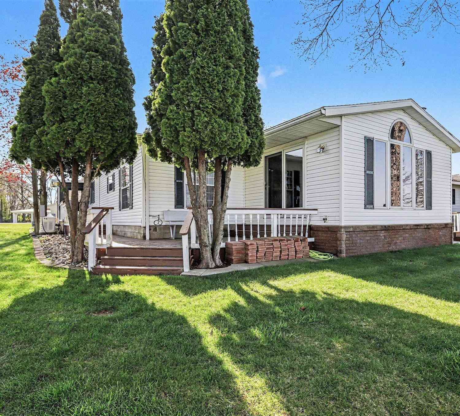 Mobile Home For Sale - 60378 Custer Valley Road<br/> Colon, MI 49040