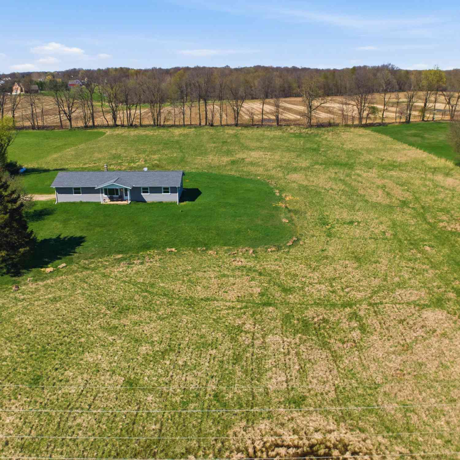 Homes For Sale - 11580 Bell Oak Road<br/> Webberville, MI 48892