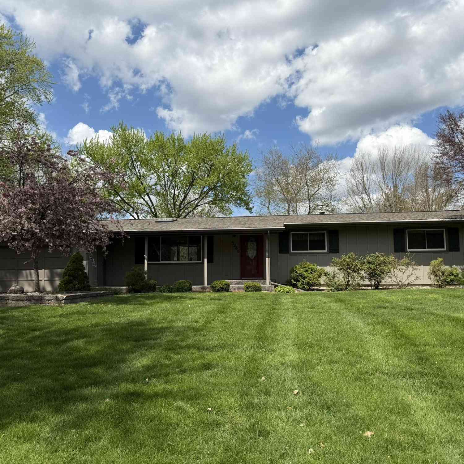 Homes For Sale - 5260 Driftwood Avenue<br/> Kalamazoo, MI 49009