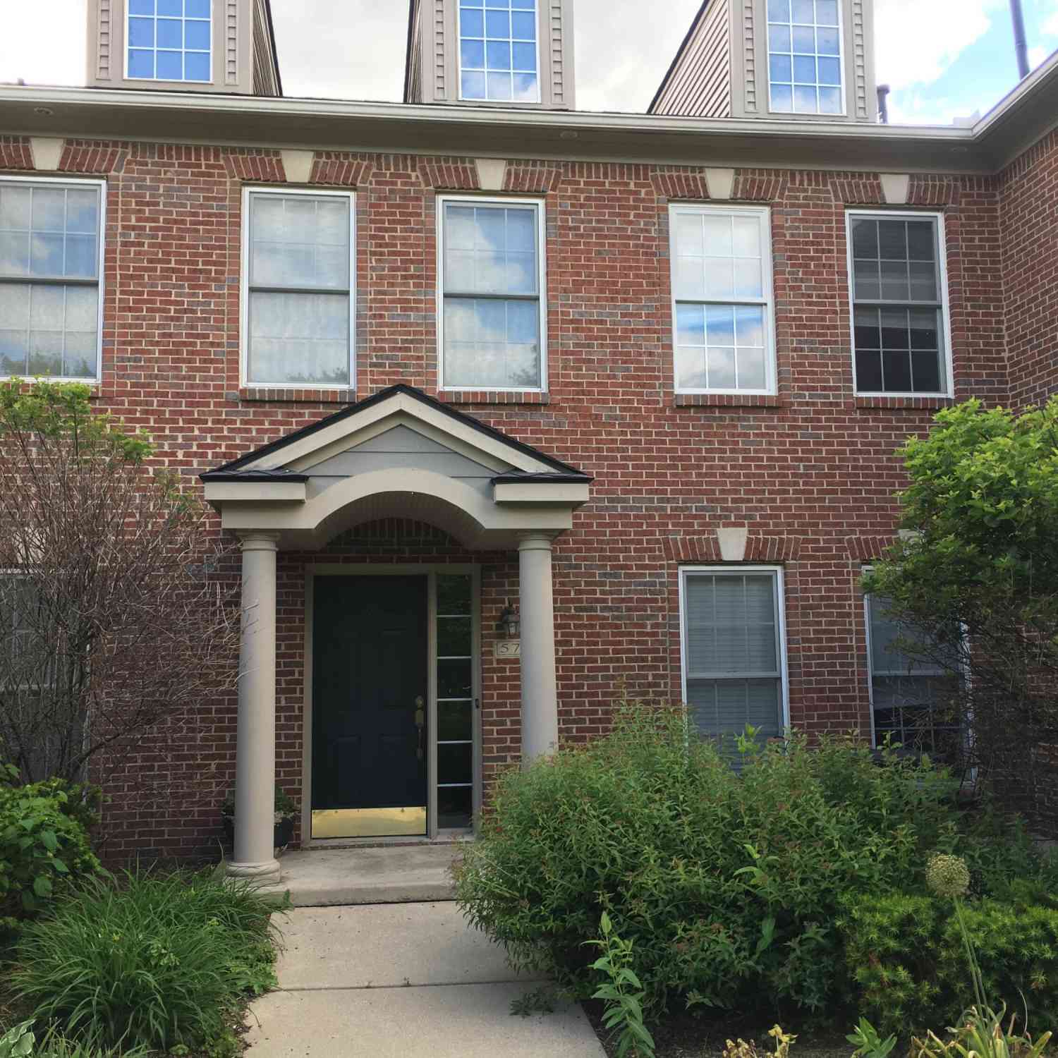 Condo For Sale - 5707 Hampshire Lane #68<br/> Ypsilanti, MI 48197