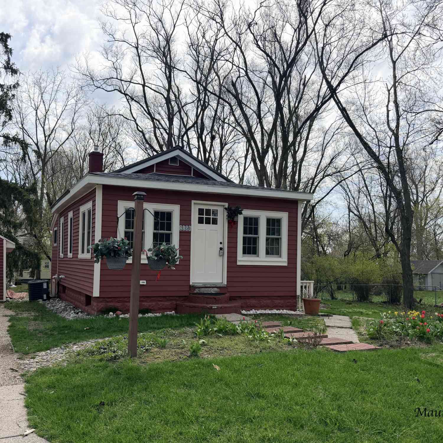 Homes For Sale - 2150 Kinsey Street<br/> Muskegon, MI 49441