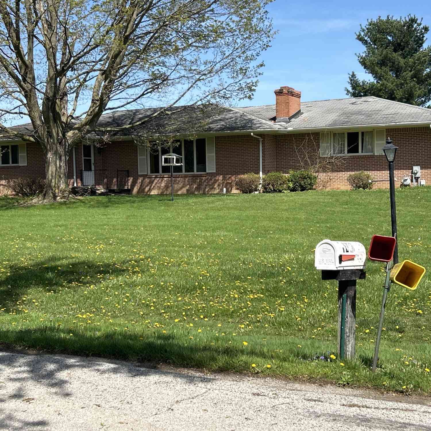 Homes For Sale - 129 Parker Court<br/> Hudson, MI 49247