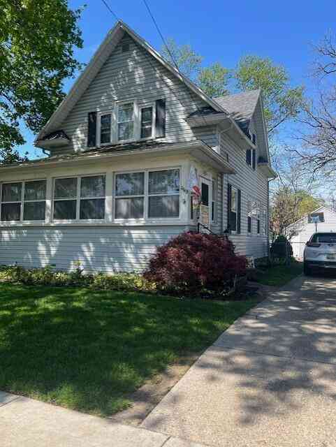 Homes For Sale - 2663 Wyoming Avenue<br/> Wyoming, MI 49519