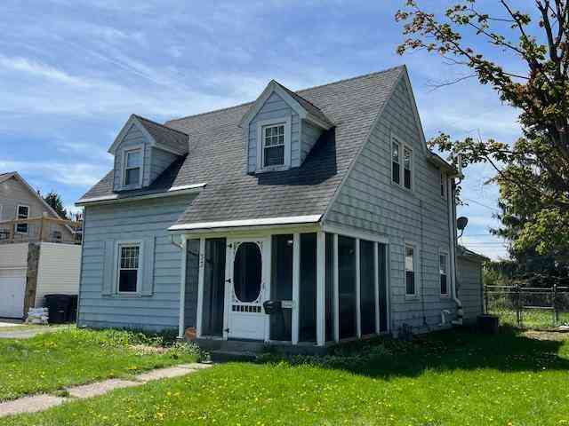 Homes For Sale - 33 Pleasant Avenue<br/> Battle Creek, MI 49015