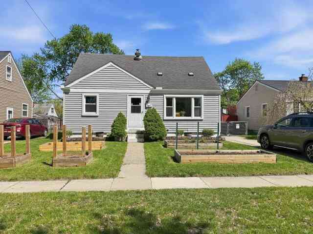Homes For Sale - 1211 Evelyn Avenue<br/> Ypsilanti, MI 48198
