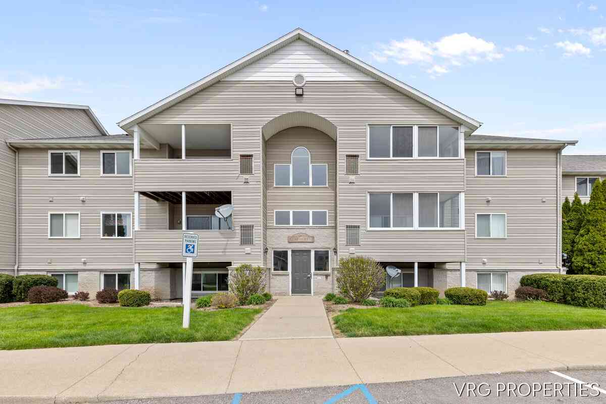 Condo For Sale - 8354 N Jasonville Court #46<br/> Caledonia, MI 49316