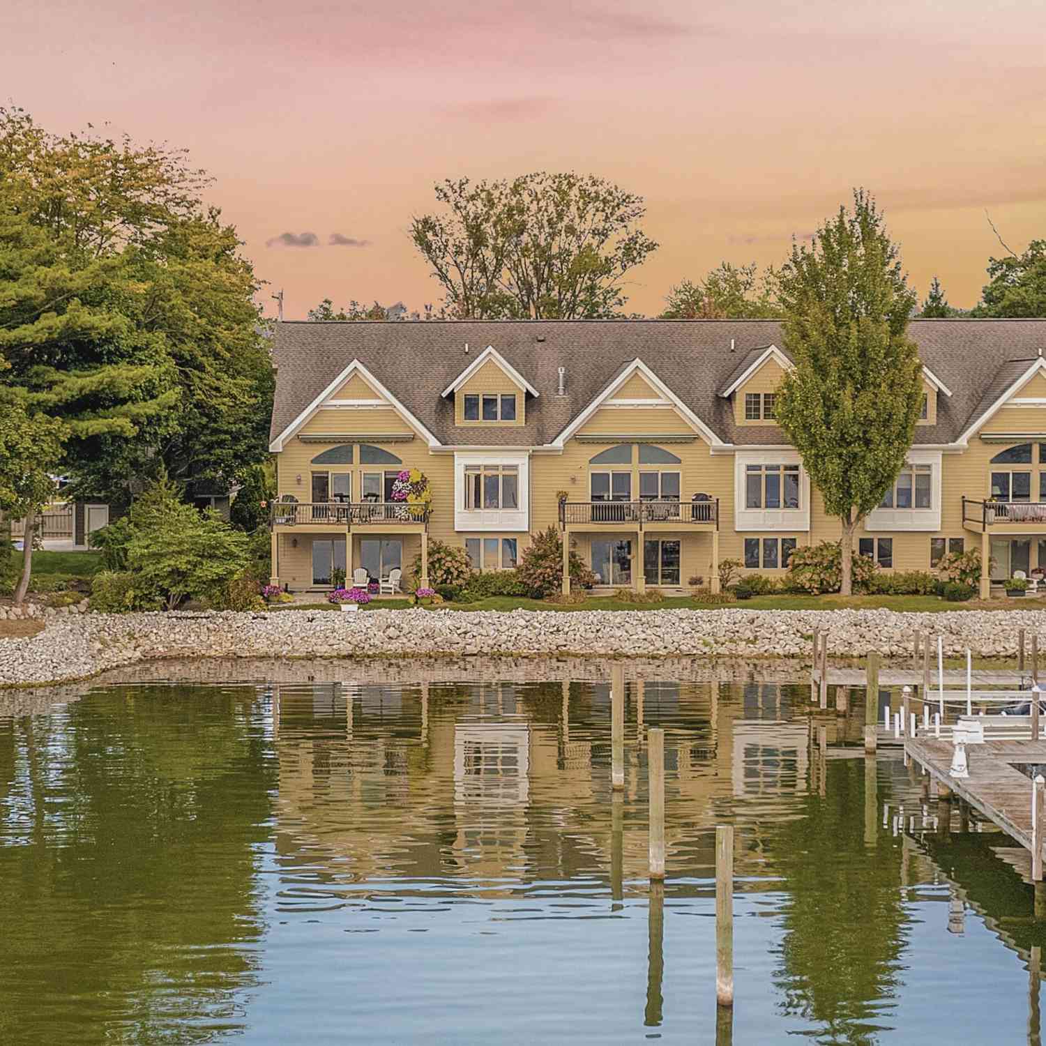 Condo For Sale - 17533 N Fruitport Road #6<br/> Spring Lake, MI 49456