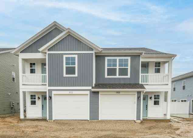 Condo For Sale - 910 Indiana Avenue #12<br/> Van Buren County, South Haven, MI 49090