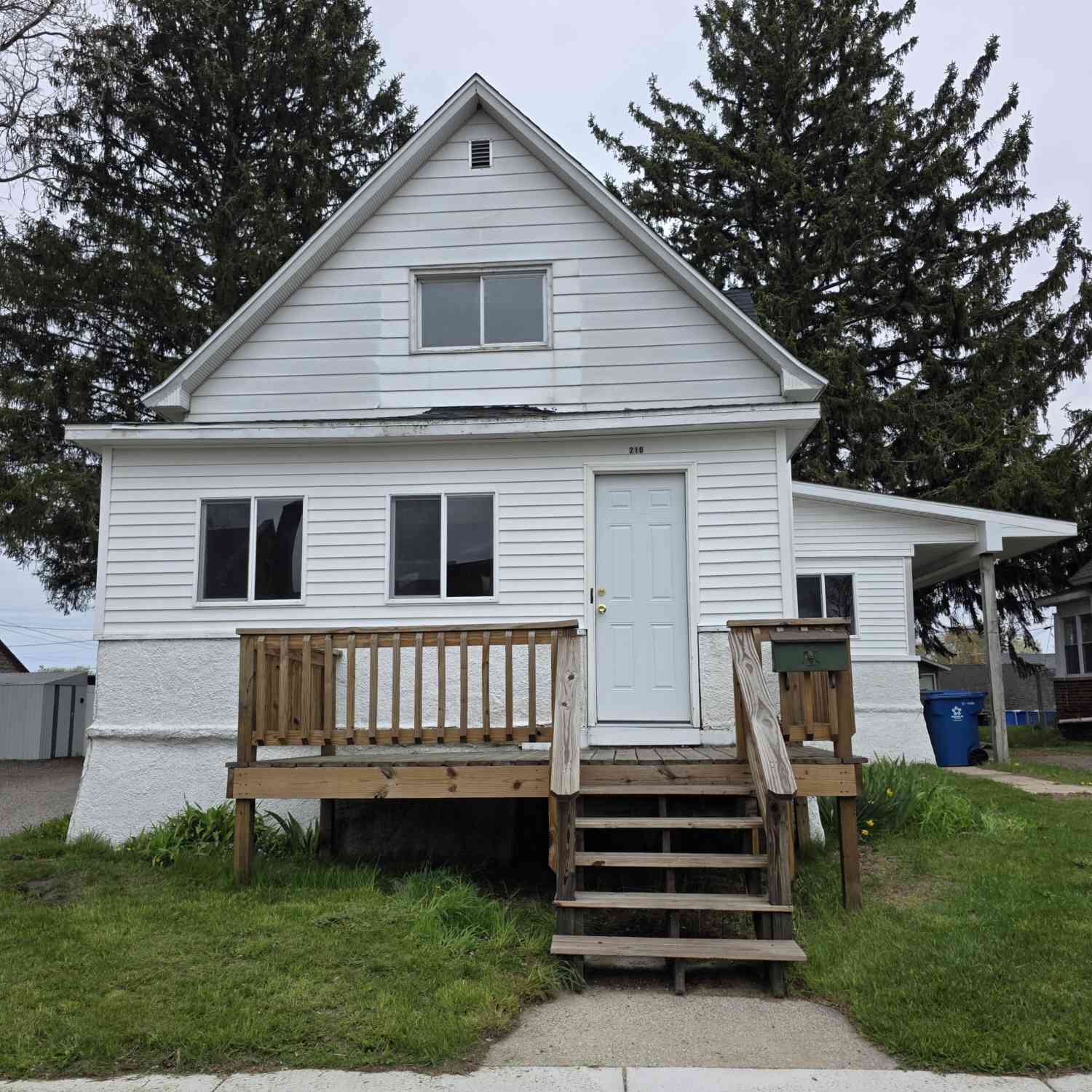 Homes For Sale - 210 E Church Street<br/> Hart, MI 49420