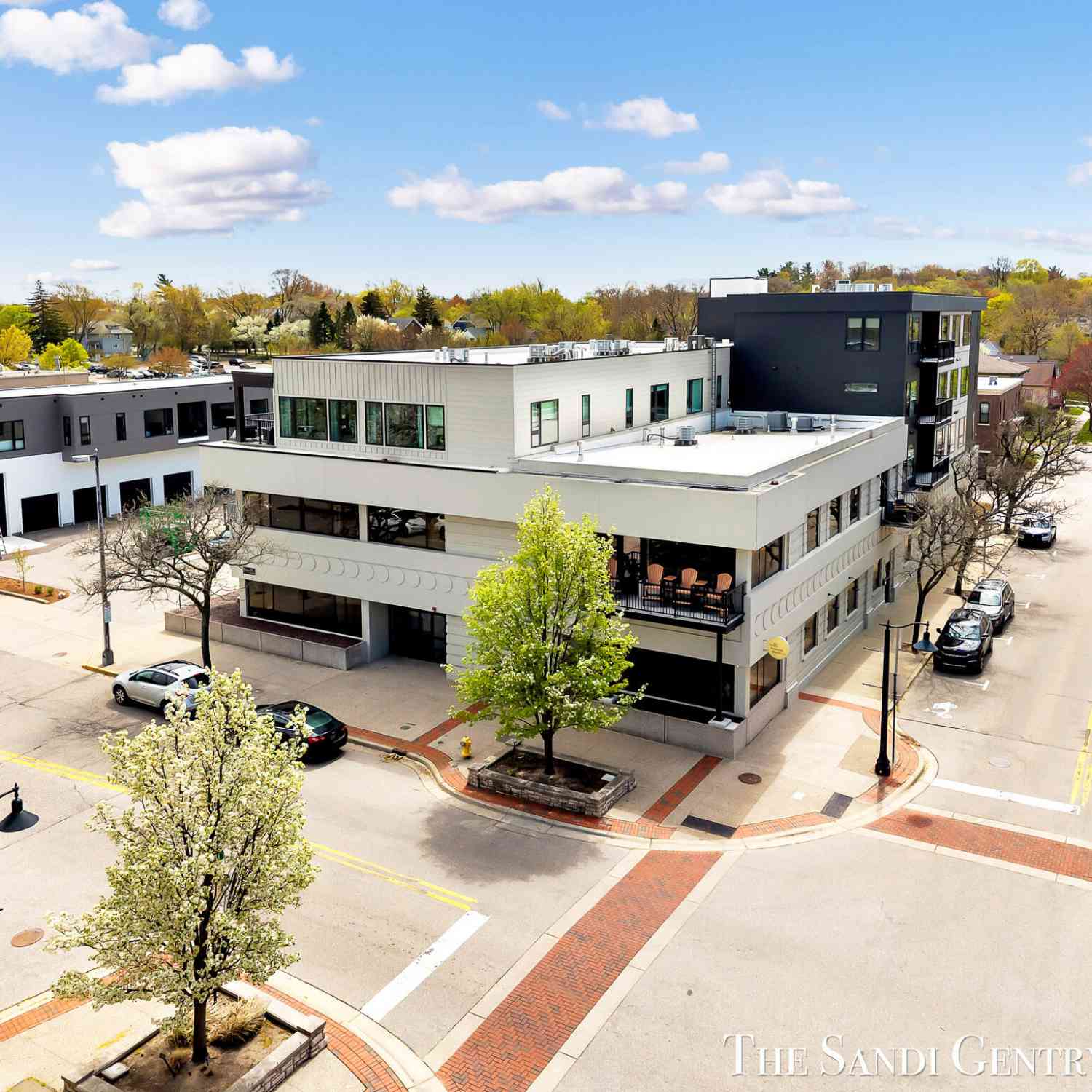 Condo For Sale - 300 Washington Avenue #3<br/> Grand Haven, MI 49417
