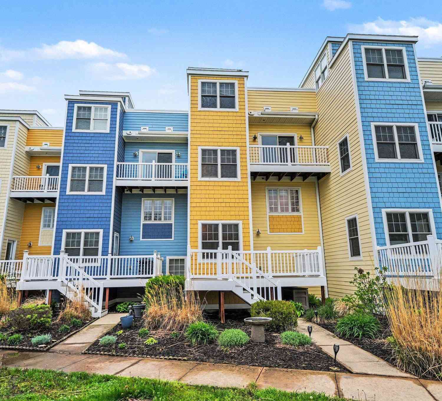 Condo For Sale - 9 Diamond Point Lane #9<br/> New Buffalo, MI 49117