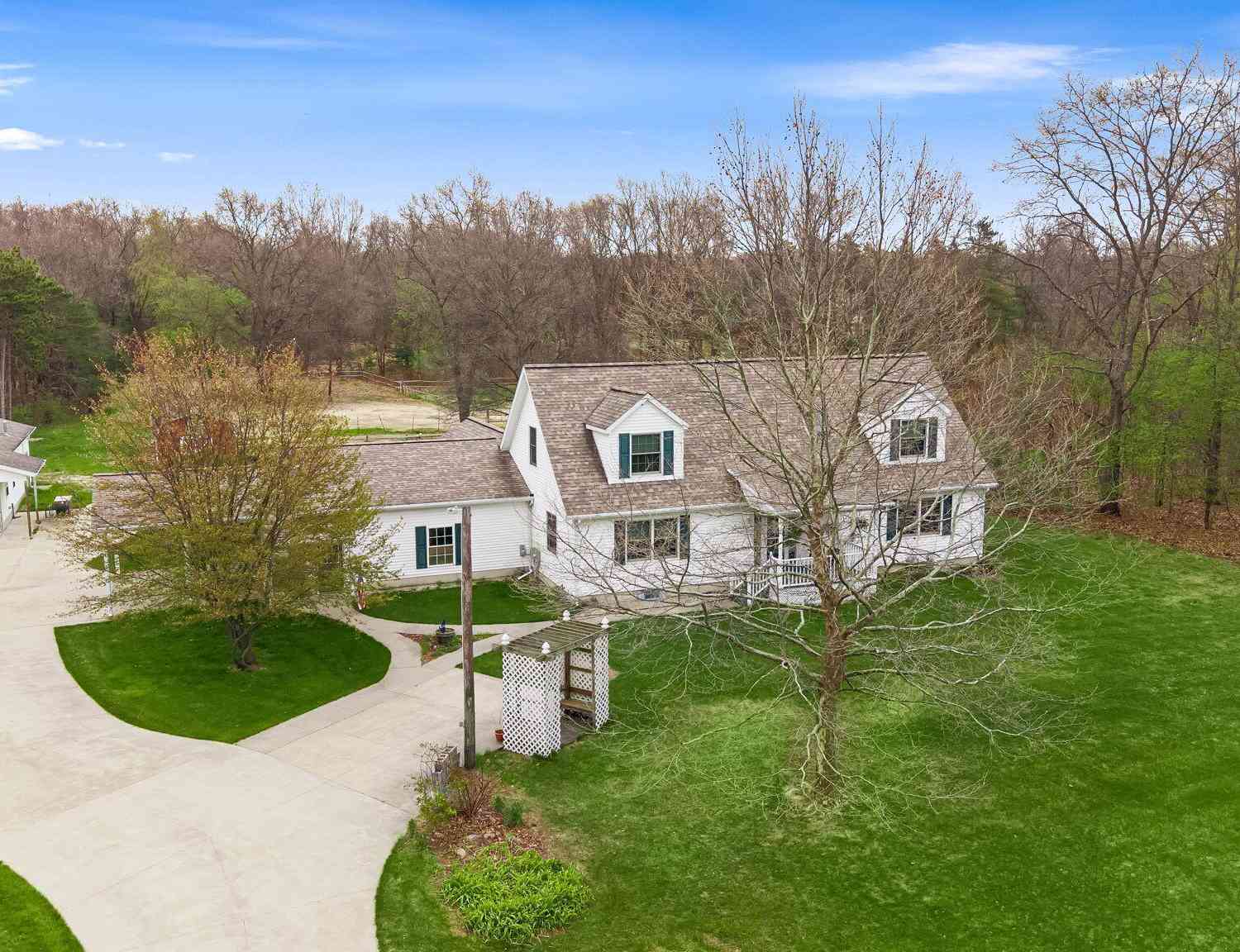 Homes For Sale - 360 Chatterson Road<br/> Muskegon County, Muskegon, MI 49442