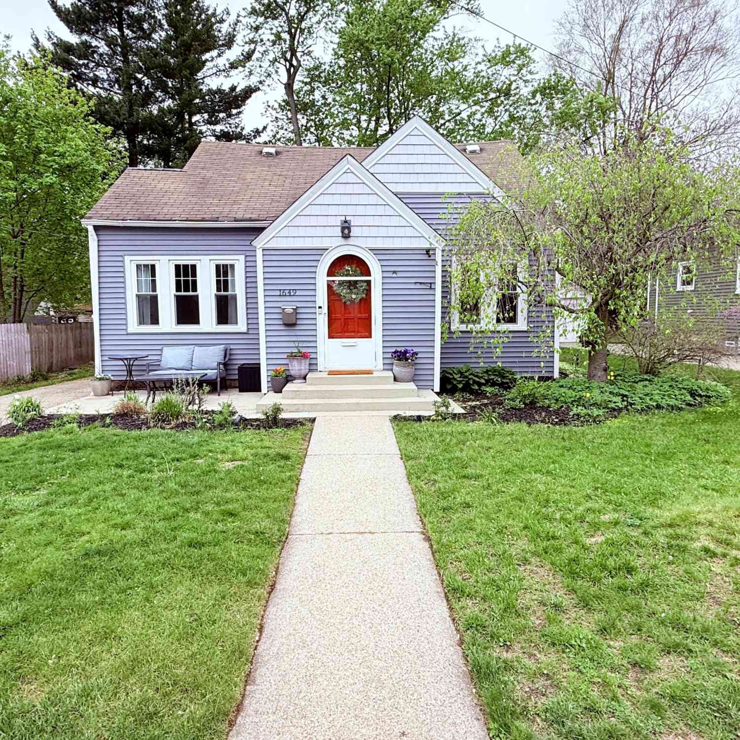 Homes For Sale - 1649 Philadelphia Avenue<br/> Grand Rapids, MI 49507