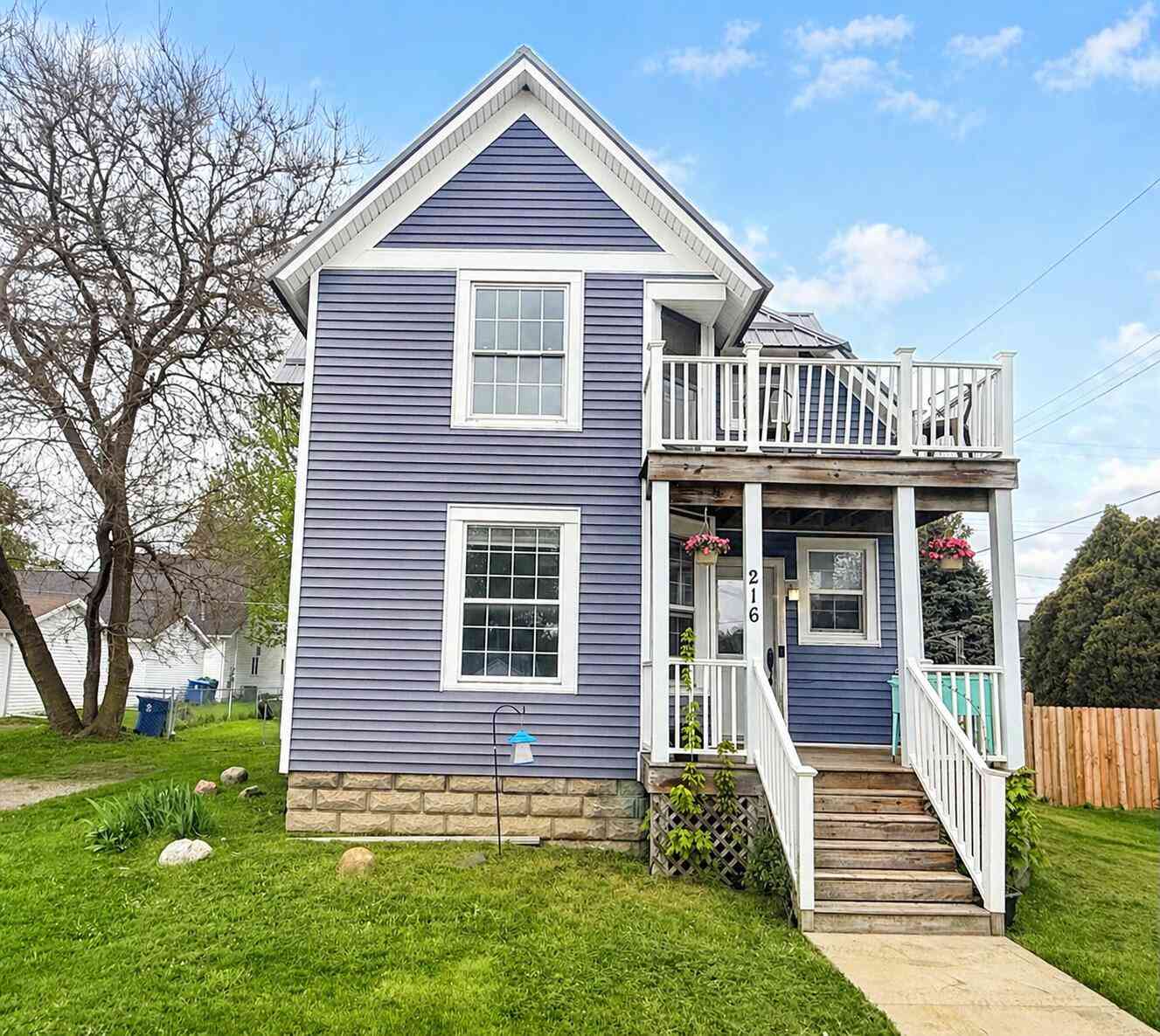 Homes For Sale - 216 Oak Street<br/> Hopkins, MI 49328