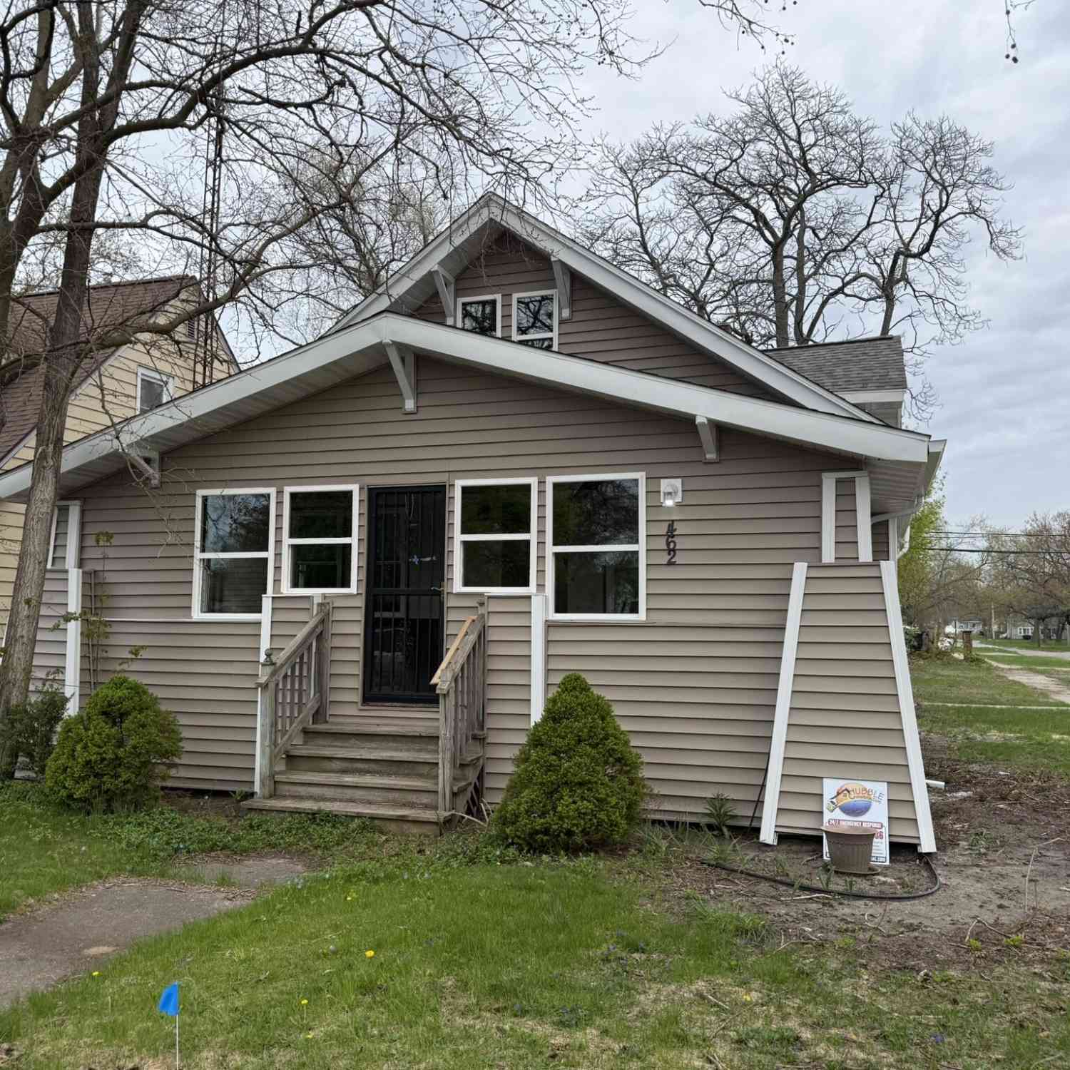 Homes For Sale - 462 Catawba Avenue<br/> Muskegon, MI 49442
