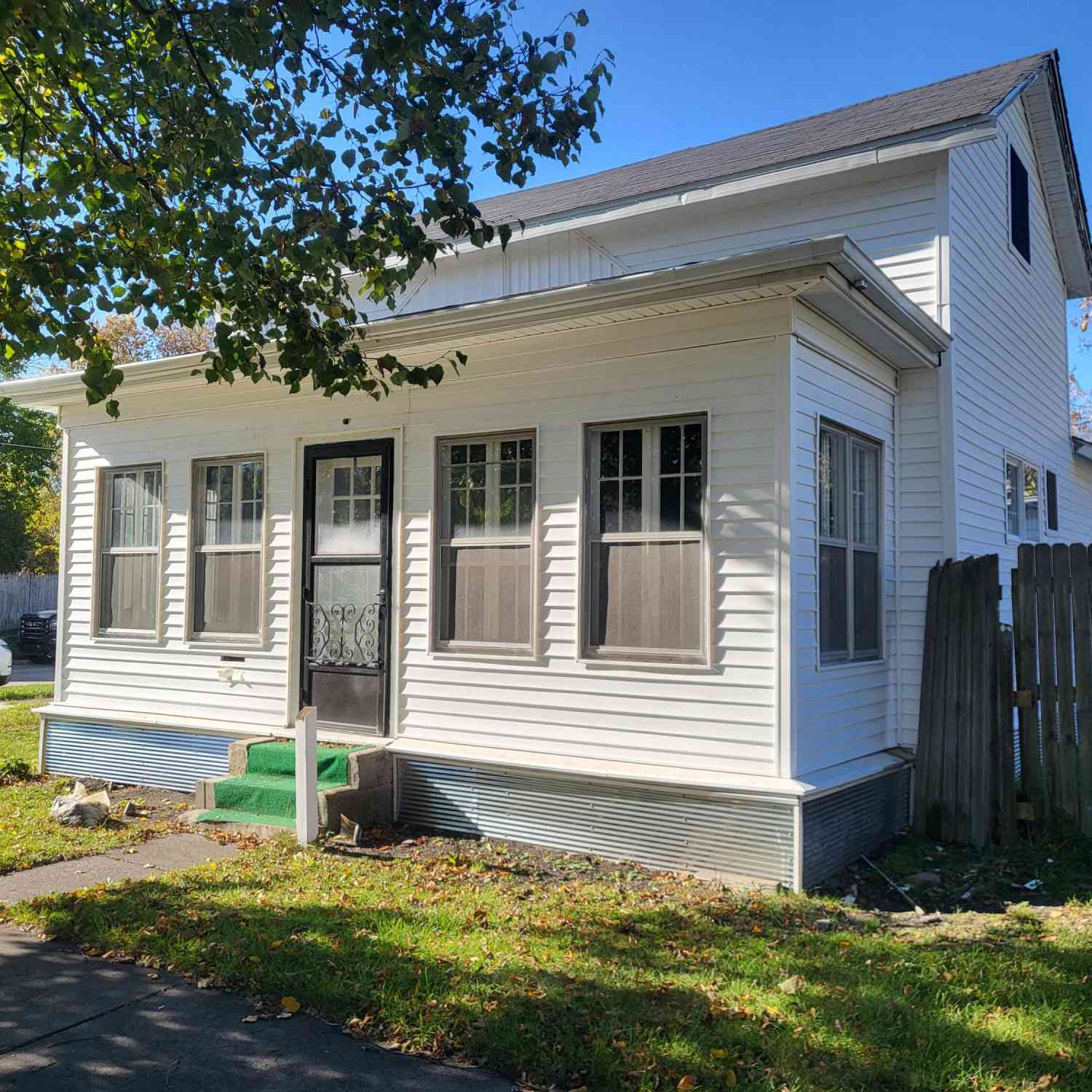 Homes For Sale - 623 S Mason Street<br/> Saginaw, MI 48602
