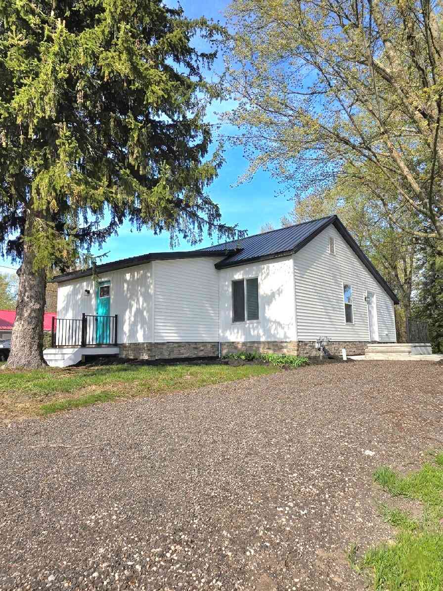 Homes For Sale - 130 N 10th Street<br/> Montcalm County, Edmore, MI 48829