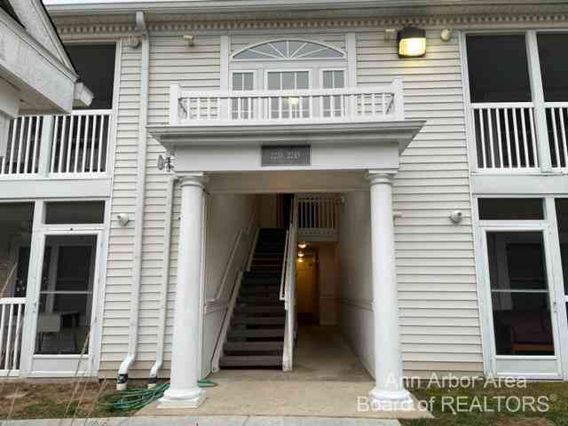 Condo For Rent - 2245 S Main Street<br/> Ann Arbor, MI 48103