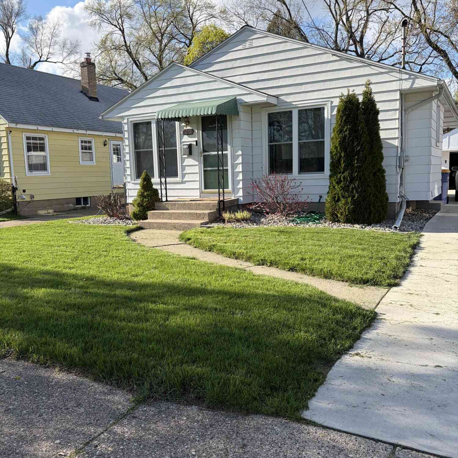 Homes For Sale - 1019 Evelyn Street<br/> Grand Rapids, MI 49505