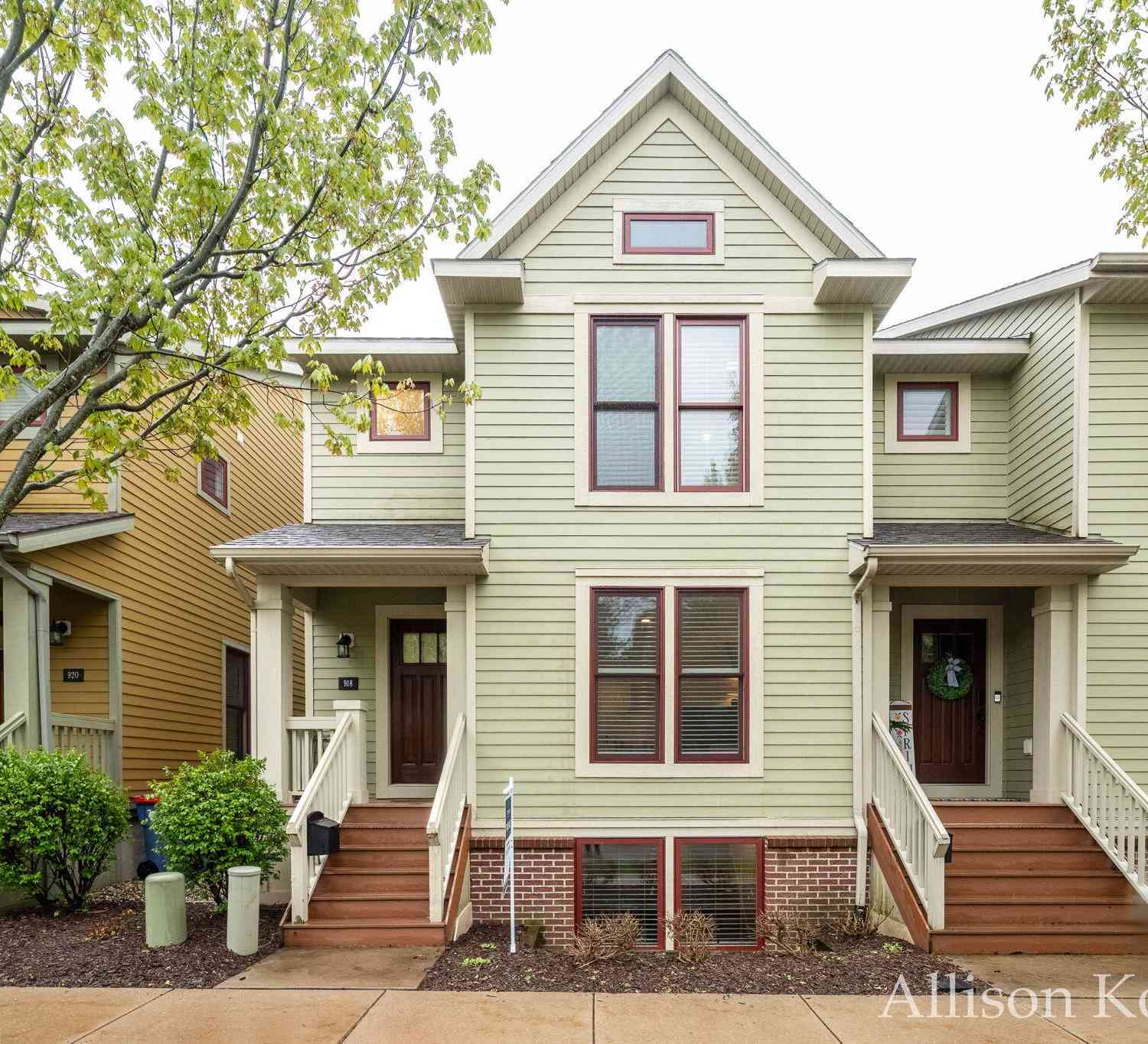Condo For Sale - 918 Blodgett Street<br/> Grand Rapids, MI 49506