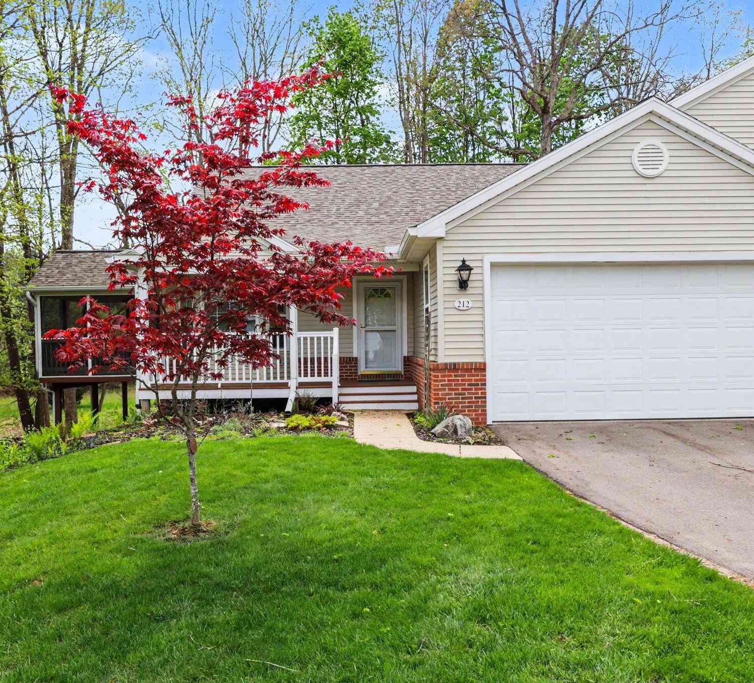 Condo For Sale - 212 Chauncey Court<br/> Marshall, MI 49068