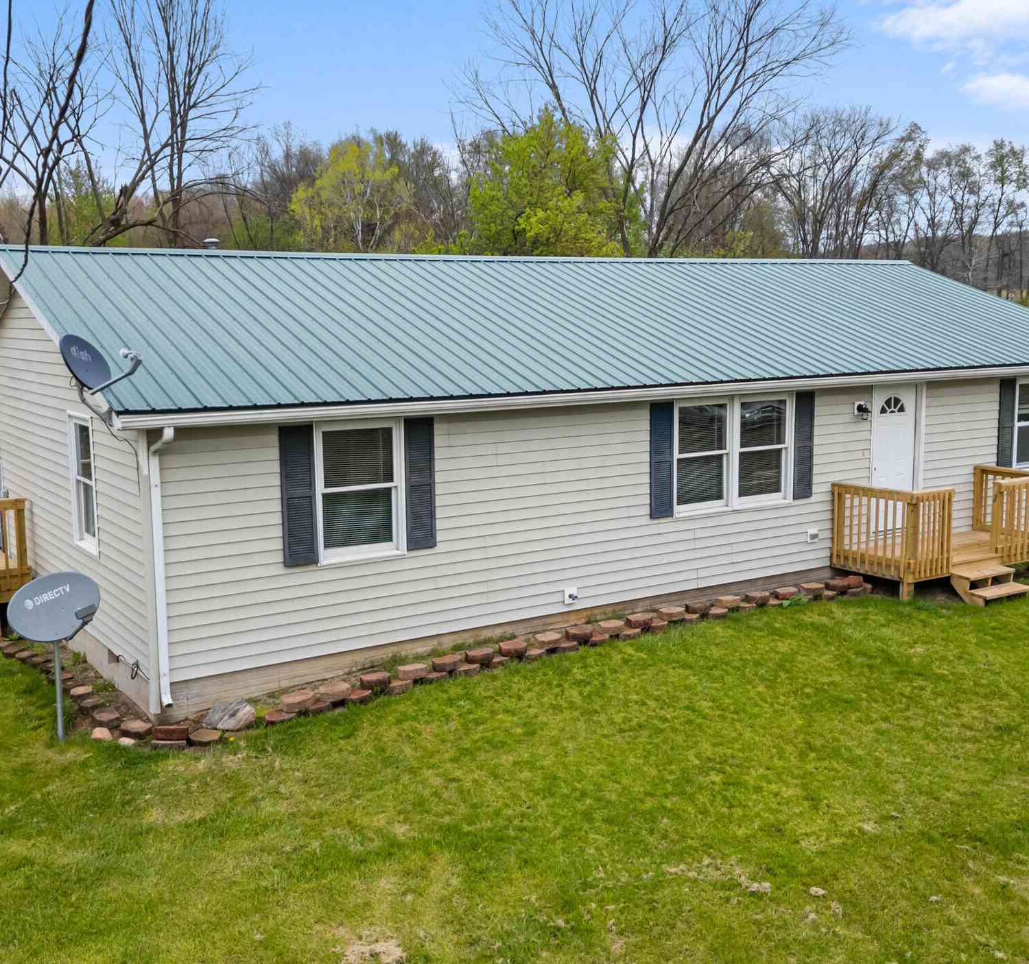 Condo For Sale - 2340 E Mosherville Road<br/> Hillsdale County, Jonesville, MI 49250