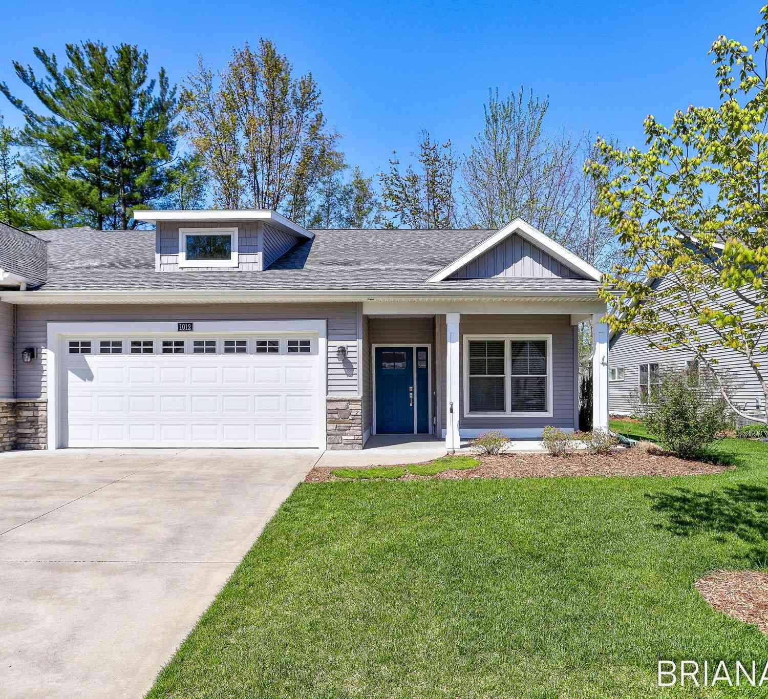Condo For Sale - 1012 Maplewood Court<br/> Holland, MI 49423