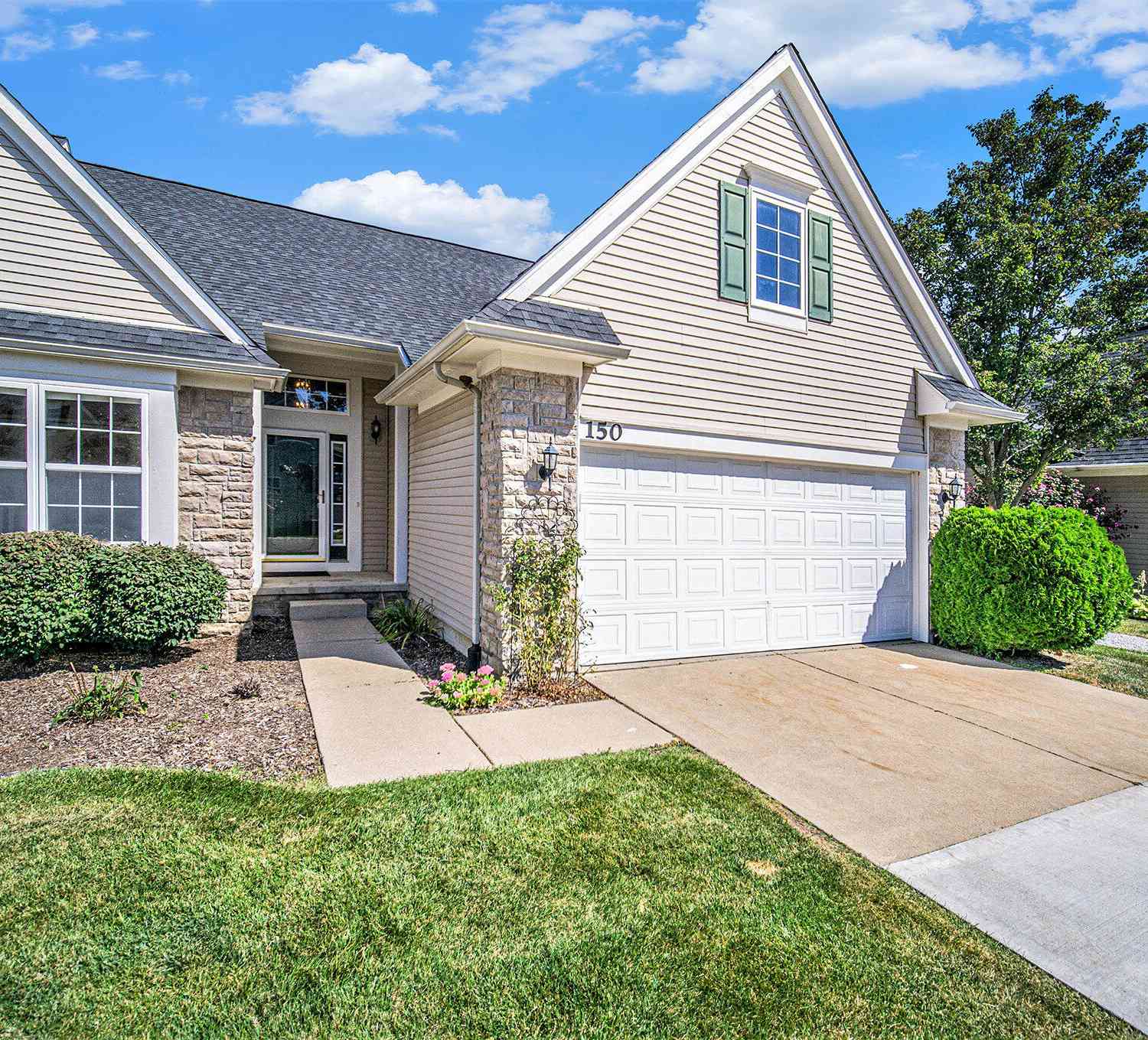 Condo For Rent - 150 Burwyck Park Drive<br/> Saline, MI 48176