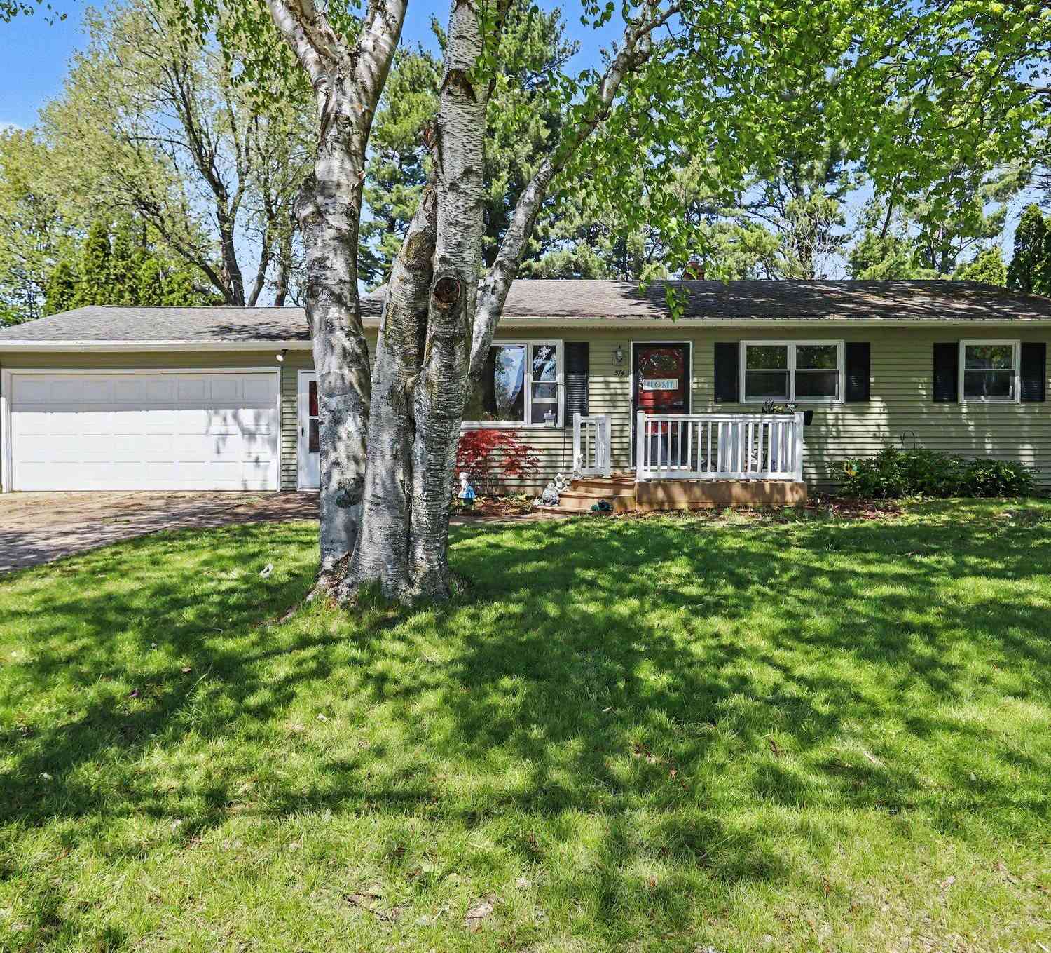 Homes For Sale - 514 W Melody Avenue<br/> Kalamazoo County, Portage, MI 49024