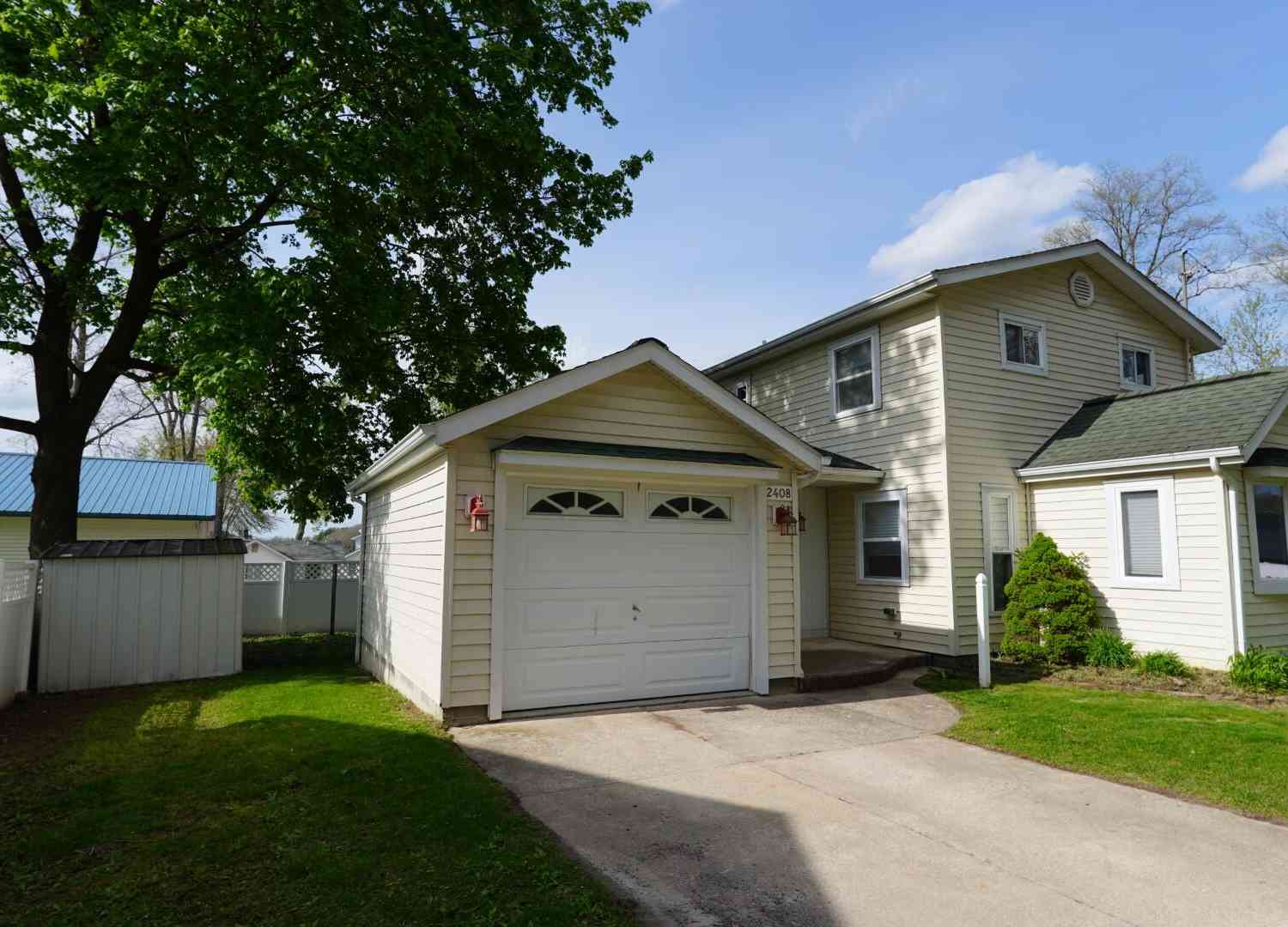 Homes For Sale - 2408 Spruce Drive<br/> Reading, MI 49274