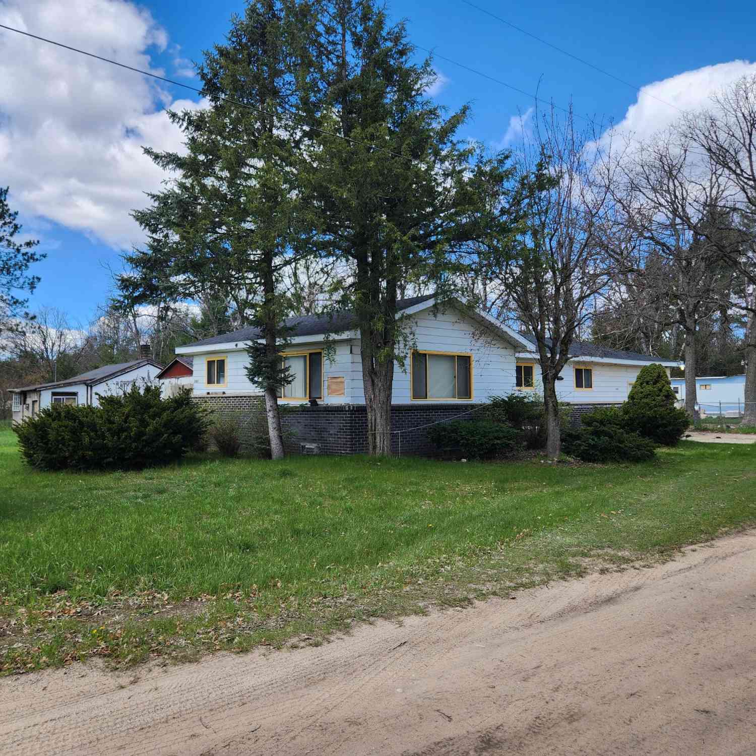 Homes For Sale - 1260 W Baldwin Road<br/> Baldwin, MI 49304